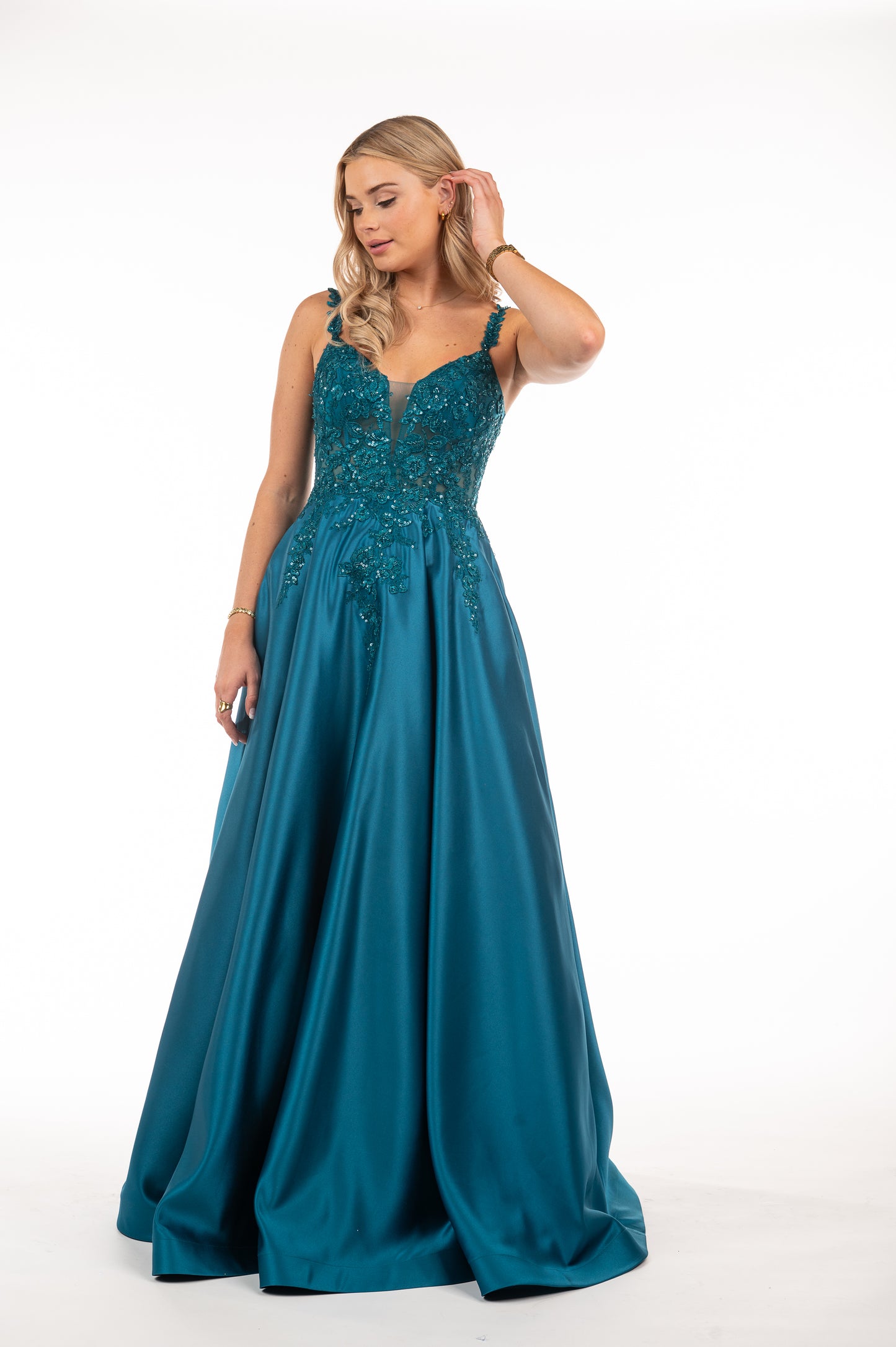Robe de bal sarcelle avec haut en dentelle orné de paillettes scintillantes