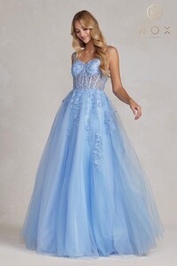 Robe de bal - T1082