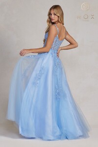 Robe de bal - T1082