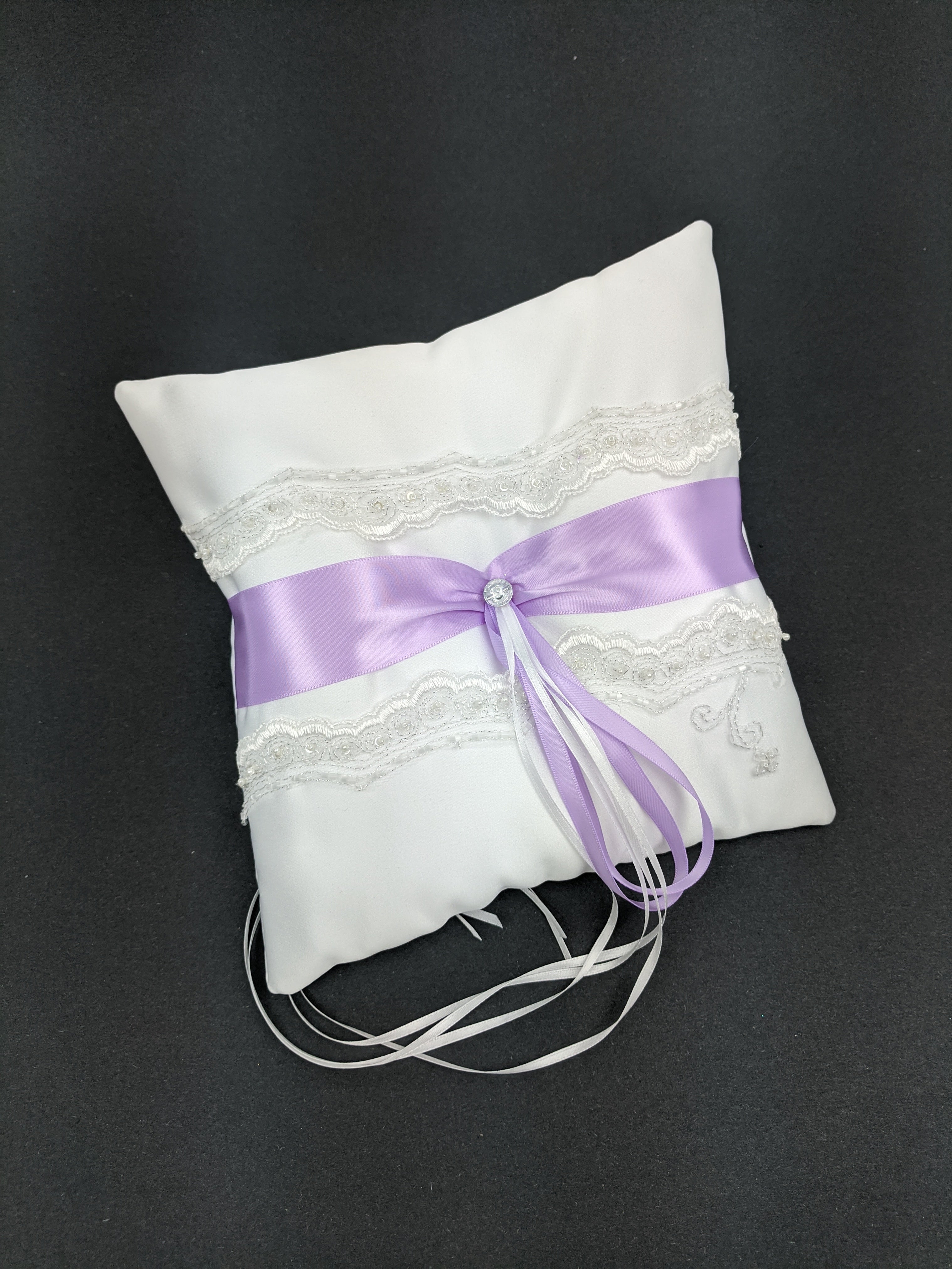 019A Coussin d alliances blanc et lila