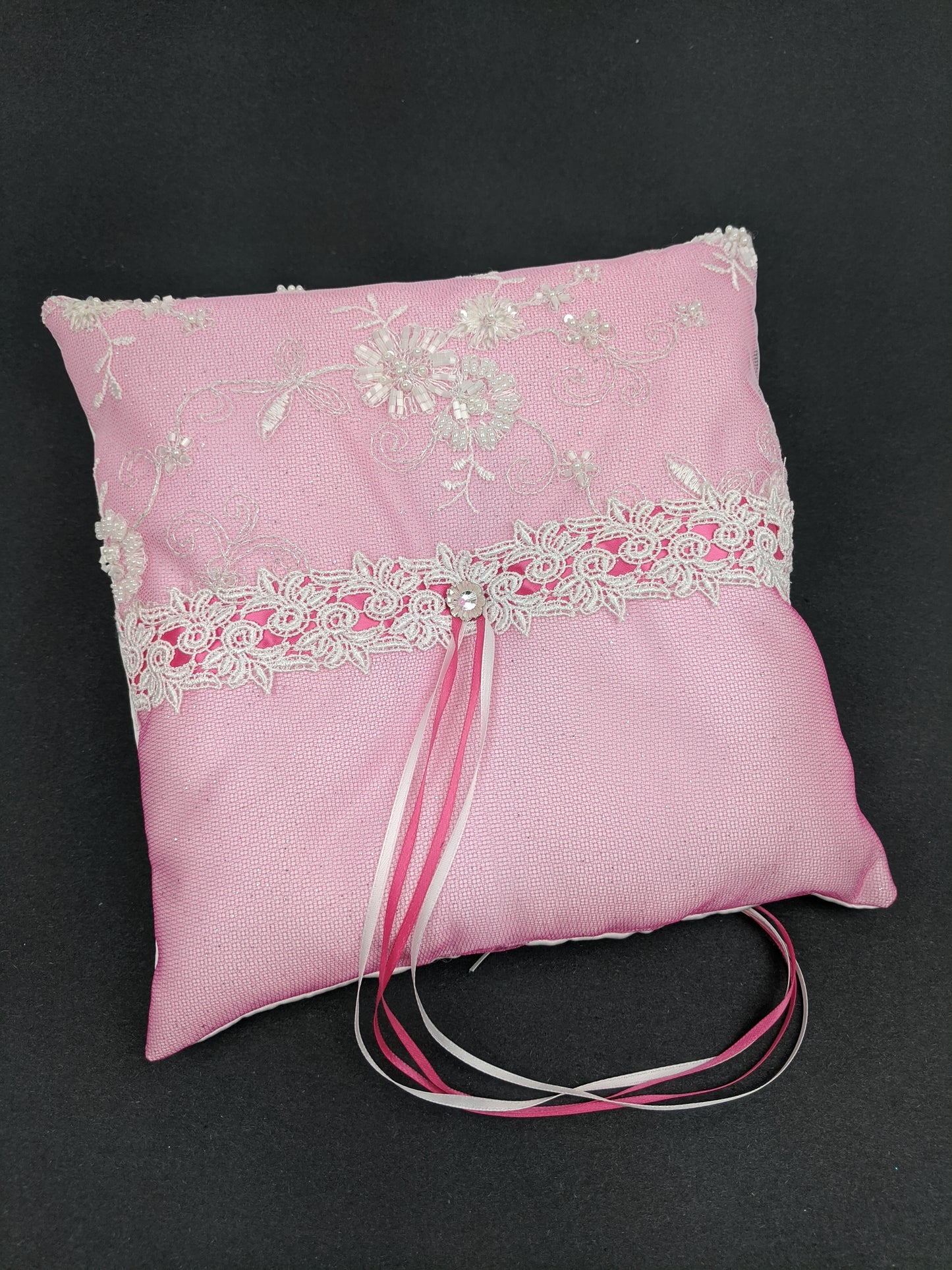 016A Coussin d'alliances en tulle rose