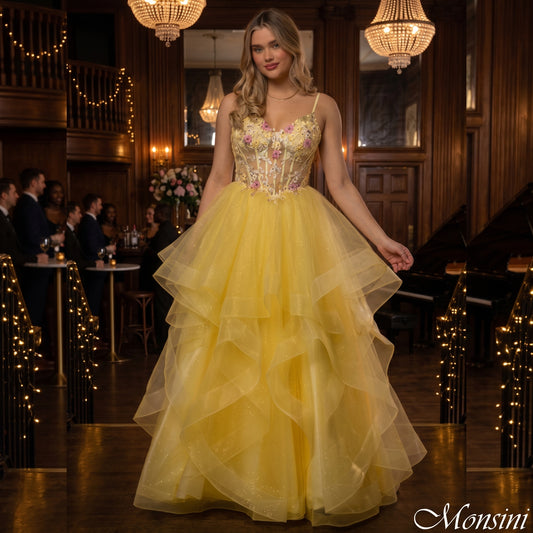 Robe de bal longue Monsini à corset structuré orné de fleurs brodées et jupe volumineuse en tulle à volants étagés