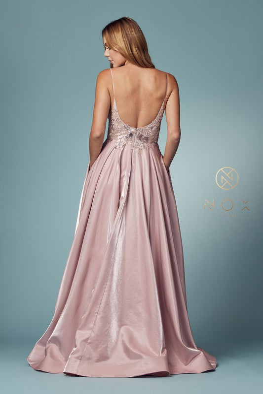 Robe de bal - E1004